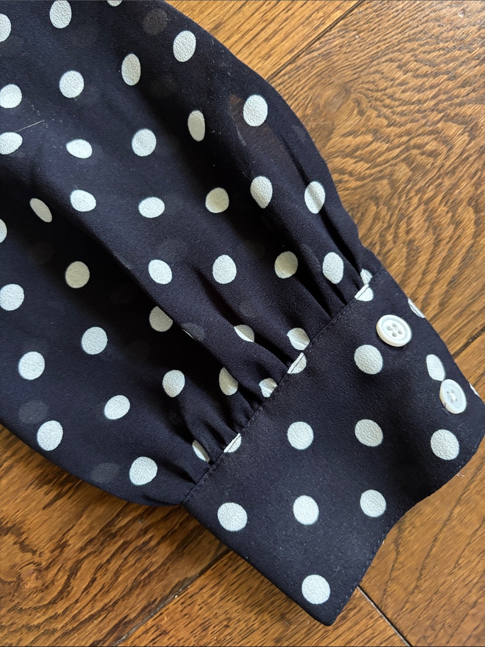 ModCloth Navy Blue & white Polka Dot Sheer Button-Up Collar Blouse Size Medium - Picture 11 of 13